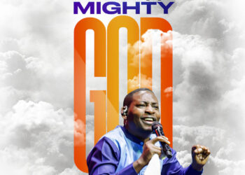 [Music + Video] What A Mighty God – Dare David